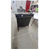 Image 9 : Moffat Limited Electric Range with 3 Burners and Oven Vintage