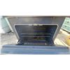 Image 9 : 2 Vintage Stoves: Brown Connoisseur and Harvest Gold Westinghouse