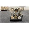 Image 5 : Three Clear Resin Decorative Paperweight Cubes With Embedded Canadian 1-Cent Coins, 1976-1979