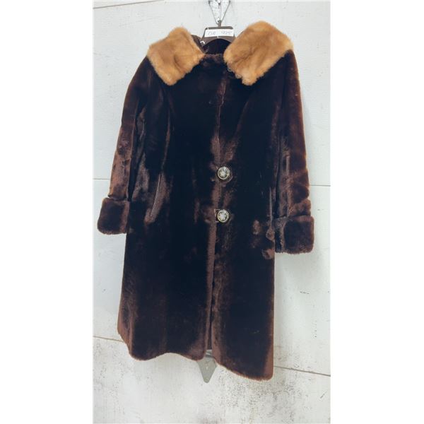 Vintage Hurtig Furriers Ltd. Dark Brown Mouton Fur Coat with Fur Style Collar, Sz M-L