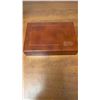 Image 9 : Vintage Mid-Century Men's Leather Accessory Box with Cufflinks, Tie Clips
