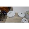 Image 2 : White Enamelware Pots and Lids, 5 Pieces Total