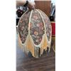 Image 6 : Lot of Seven Vintage Lampshades in Various Shapes, Colors, and Materials