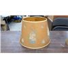 Image 7 : Lot of Seven Vintage Lampshades in Various Shapes, Colors, and Materials
