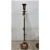 Image 7 : Pair of Vintage Art Deco Cast Brass Torchiere Floor Lamps with Onyx Accents and Fluted Columns