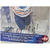 Image 3 : NHL Legends Series 4 Action Figure : Wayne Gretzky - Oilers (McFarlane Toys) (Certified NHL) (Packag