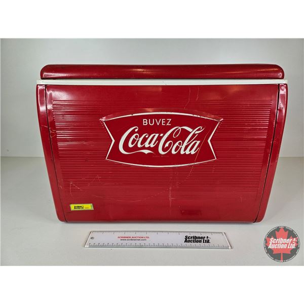 Coca-Cola Picnic Cooler (French) (1964) (Measures : 15"H x 21"W x 13"D)