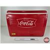 Image 1 : Coca-Cola Picnic Cooler (French) (1964) (Measures : 15"H x 21"W x 13"D)