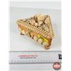 Image 8 : Vintage Sea Shell Triangular Trinket Box