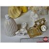 Image 17 : Vintage AVON Lady Figurine Perfume Decanter Bottles from the 1970's : (27)