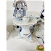 Image 4 : Vintage Victorian Porcelain Figurines (5) : Blue & White w/Gold Accents - Lady & Gentleman Having Te