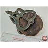 Image 9 : Antique Wooden Wheel Barn Pulleys (2)