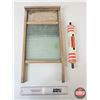 Image 4 : Washboard "Western Broom & Woodenware Ltd." & Master Quality Wringer Rolls (Washboard Measures : 24"