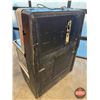 Image 14 : Juke Box : Wurlitzer (Model Atlanta) (Notes : Lights Up : Comes with Records : Not Working : Needs T