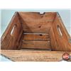 Image 6 : Castor Creamery Co. Ltd Wooden Shipping Crate w/Cheese Boxes (2) (Crate Measures : 11-1/4"H x 14-1/4
