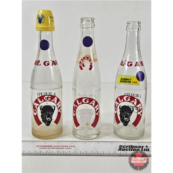 Calgary Brewing Bottles (3) (ACL) c/w Calgary Ginger Ale Bottle Stopper (Tallest Measures : 9-1/4"H)
