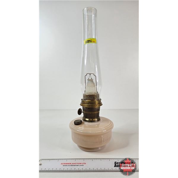 Aladdin Oil Lamp : Model B Burner : Alacite Insert Font (Total Height W/Chimney : 19"H)