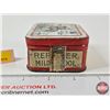 Image 6 : Repeater Fine Cut Tobacco Tin  (Measures : 1-1/2"H x 3-1/2"W x 2-3/4"D)