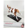 Image 6 : THE TRAIL OF PAINTED PONIES Figurine : Painted Harmony (American Paint Horse Association) (Artist : 