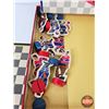 Image 3 : Hockey Board Game; NHL Fabric Patch & Corvette Collector Cards