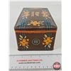 Image 6 : Riley's Toffee Tin : (3-1/4"H x 8"W x 4-1/2"D)