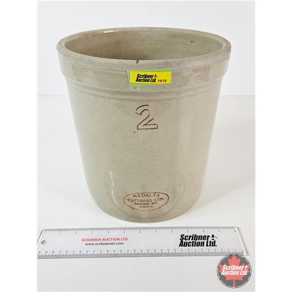 Medalta 2 Gallon Crock (Measures : 10-1/2"H x 9-1/2"Dia)