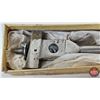 Image 8 : Carpenter Trio : - Oak Spirit Level : Hoppe : Germany (Measures : 18"L) - Stanley No 130 Double Ende