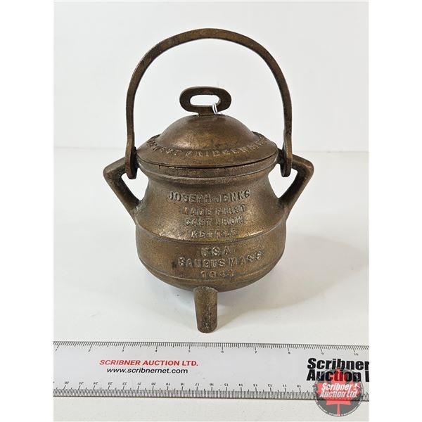 Bronze Replica Saugus Pot (1921) : West Bridgewater Foundry (Measures : 8"H)