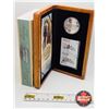 Image 1 : RCM Canada 2005 $5 Limited-Edition Stamp & Fine Silver Coin Set : The Atlantic Walrus and Calf (S/N#