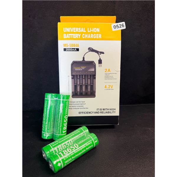 Universal Lithium-Ion Battery Charger with 4 INCLUDED 18650 Batteries - New