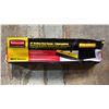 Image 2 : BOX OF *NEW* RUBBERMAID POLYPROPYLENE 18" MEDIUM FLOOR SWEEPS
