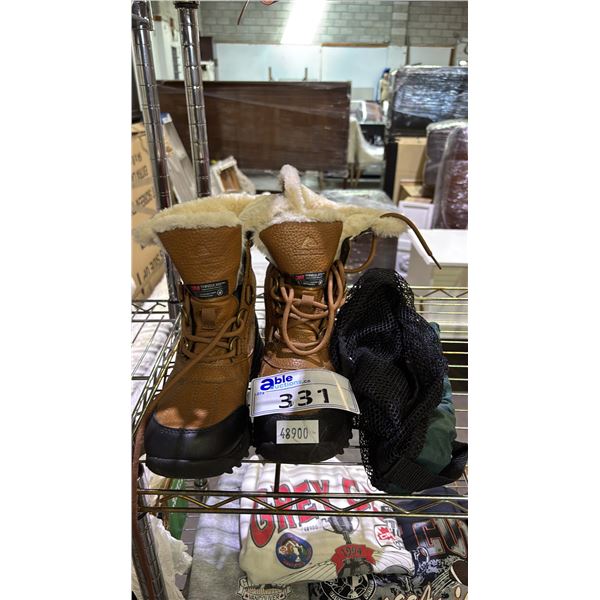 PAIR OF OZARK TRAIL 3M THINSULATE LADIES SIZE 8 WINTER BOOTS