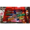 Image 2 : SMALL RED TOOL BOX OF ASSTD. SCREWDRIVERS