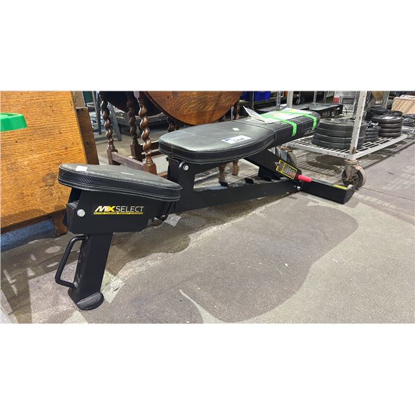MX SELECT ADJUSTABLE TRAINING BENCH