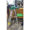 Image 2 : LOUISVILLE 3' ALUMINUM STEPLADDER