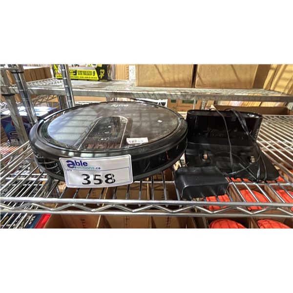 EUFY ROBOT VACUUM WITH CHARGING STAND