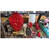 Image 5 : RACK OF ASSTD. HOME ITEMS: VASES, BASKETS, HANDHELD FABRIC STEAMER, TOTE OF ASSTD YARN & MORE *RACK