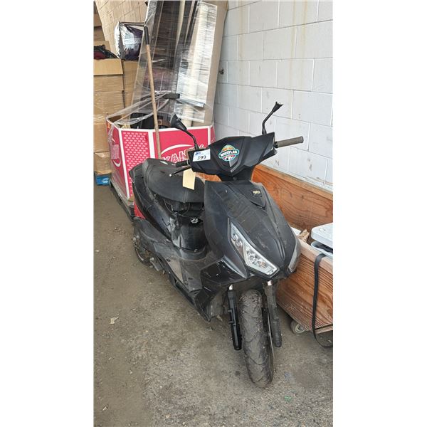 GIO ELECTRIC SCOOTER *WORKING CONDITION UNKNOWN*