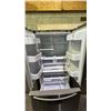 Image 2 : SAMSUNG 36" WIDE STAINLESS STEEL FRENCH DOOR FRIDGE WITH BOTTOM FREEZER DRAWER