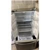Image 2 : LG 36"W STAINLESS STEEL FRENCH DOOR FRIDGE WITH WATER & ICE DISPENSER & BOTTOM FREEZER DRAWER