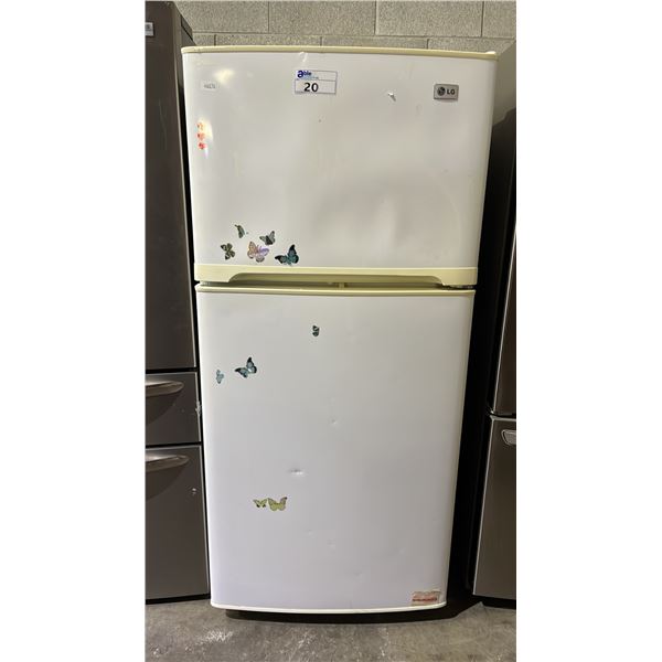 LG 30" WIDE WHITE SWING DOOR FRIDGE WITH TOP FREEZER