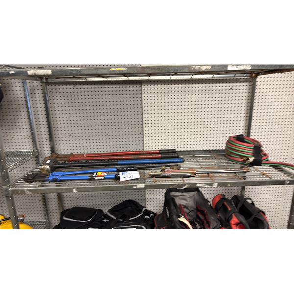 SHELF OF BOLT CUTTERS, MALLET, CROWBAR, TWIN WELDING HOSE & STRAIGHT CUTTING TORCH