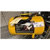 Image 1 : PERFORMANCE TOOL 5 GALLON/20L PORTABLE AIR TANK
