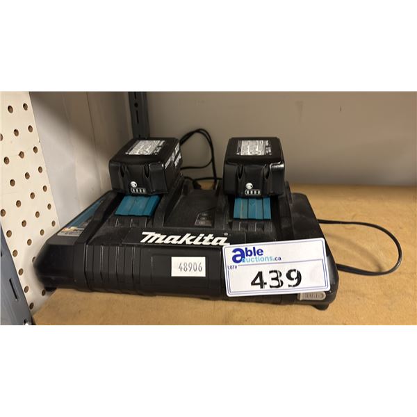 MAKITA DC18RD BATTERY CHARGER WITH 2 BATTERIES