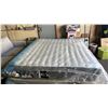 Image 2 : KIRKLAND STEARNS & FOSTER  KING SIZE MATTRESS