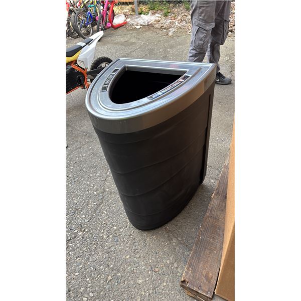 PALLET OF SEMI CIRCULAR SPACE-SAVING WASTE BINS WITH (2) LIDS *MUST TAKE ALL*