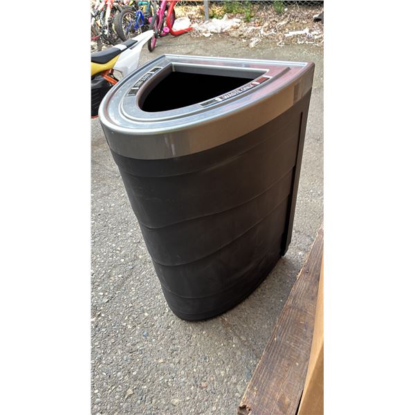 PALLET OF SEMI-CIRCULAR BOTTLE & CAN RECYCLE BINS WITH LIDS *MUST TAKE ALL*