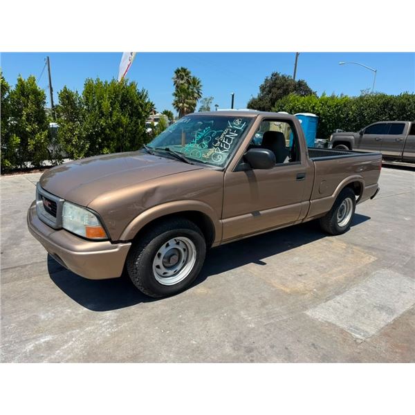GMC SONOMA 2002 APP DUP SALV-DON