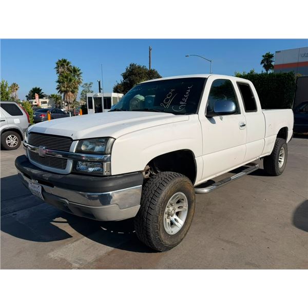 CHEV SILVERADO 2004 T-DON-TMU