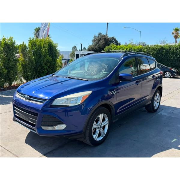 FORD  ESCAPE 2013 O/S TITLE 2 DAYS